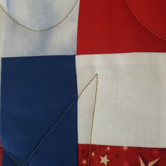 Handmade New Patriotic Double-Sided Quilt with Stars, Red, White & Blue, 76 x 68 - Picture 9 of 10
